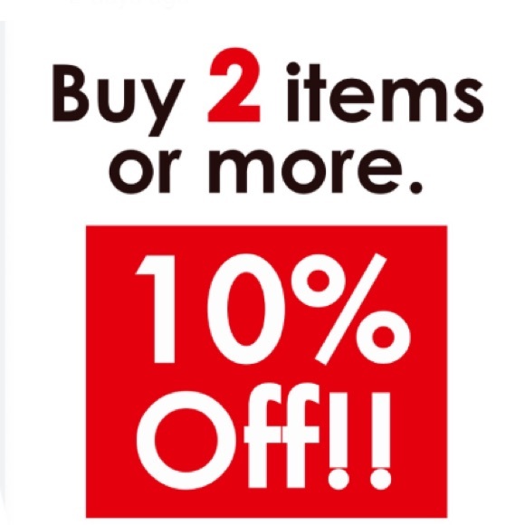 NEW/Never Worn - 3 inch, etched, lightweight, hoop earrings. 18k over brass. - Picture 4 of 6